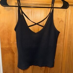 Vuori Black Ribbed Crop Top